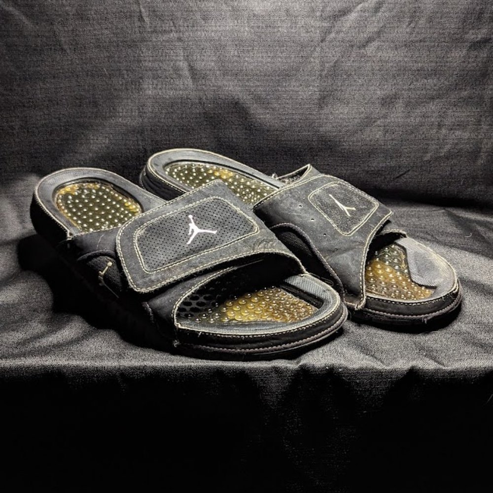 Nike Air Jordan Hydro 13 Retro Men’s Size 13 Black Slides 684915-010